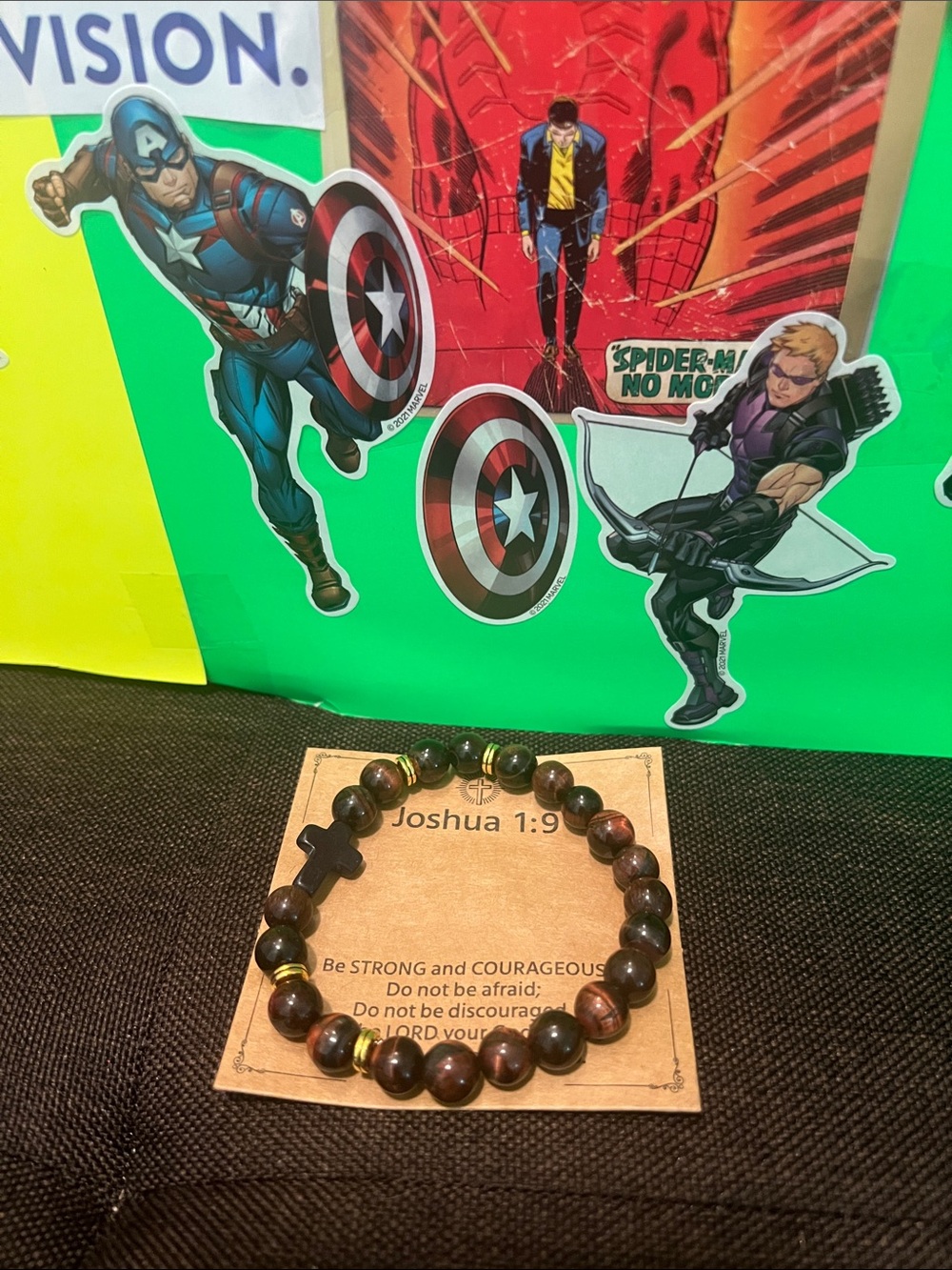 2518**Unisex’s Joshua 1:9 Be Strong Courageous (Tiger Eye) Stretch Bracelet